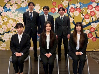 入社式